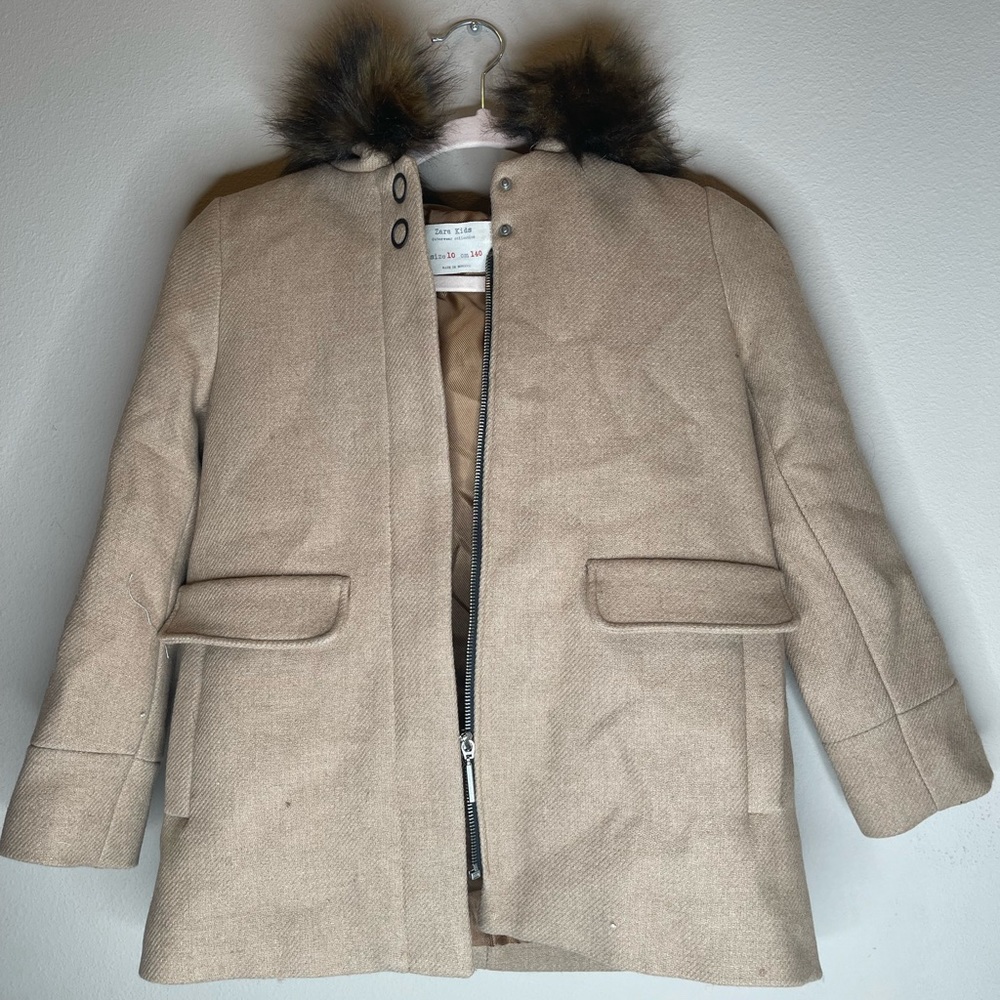 ZARA girls outerwear collection winter coat with fur hood. Girls size 10.